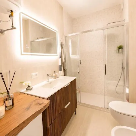 A Pochi Passi Dal Mare, Completamente Ristrutturato E Con Aria Condizionata Apartament
